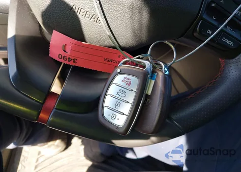 2018 Hyundai Elantra Sport z USA, uszkodzony, nr VIN KMHD04LB1JU483428